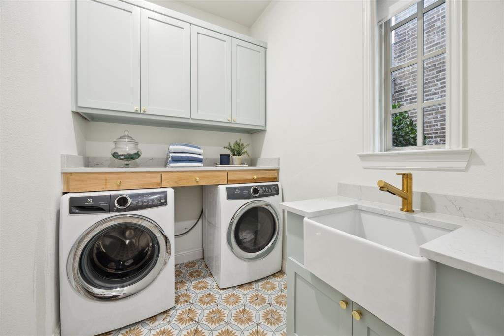 Newman Village Model Home Park - Residential