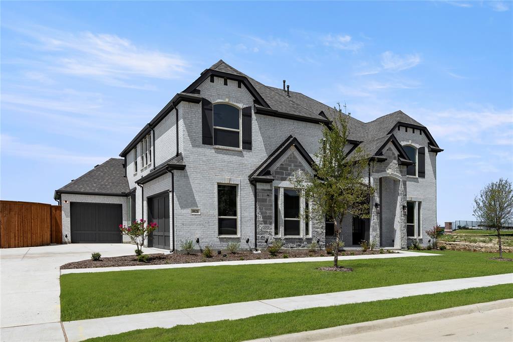 1021 Columbus Lane