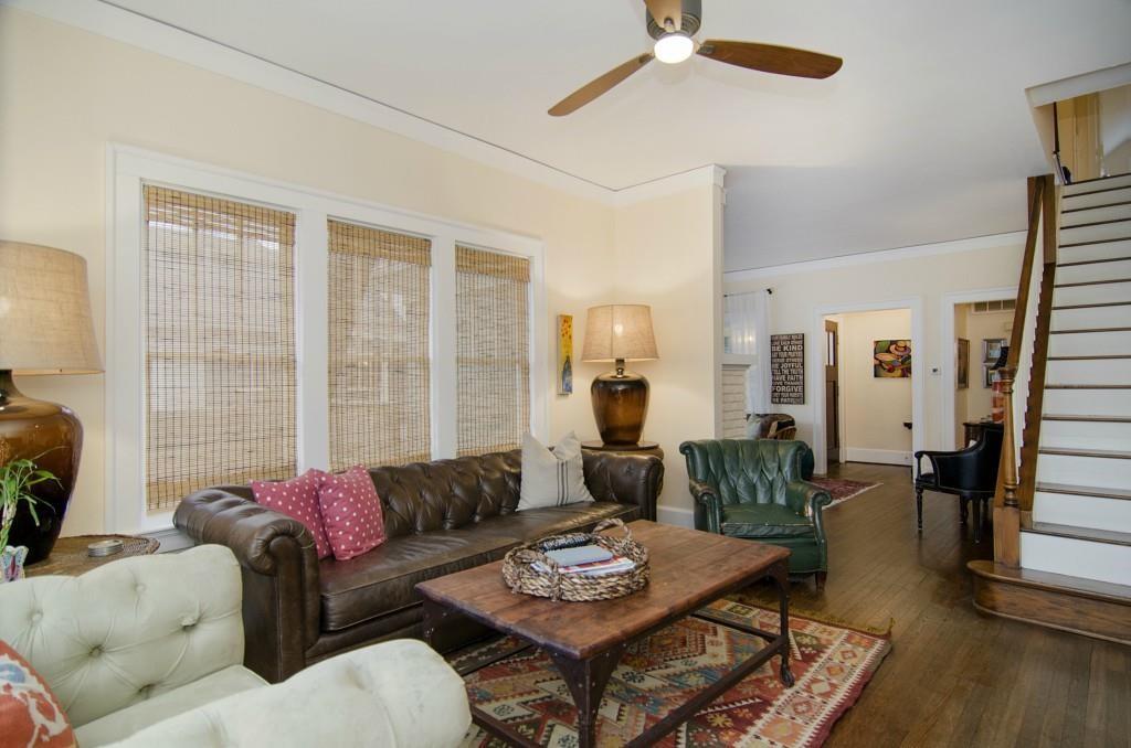 3852 Mockingbird Lane