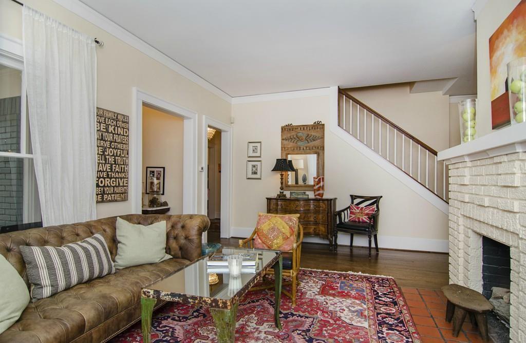 3852 Mockingbird Lane