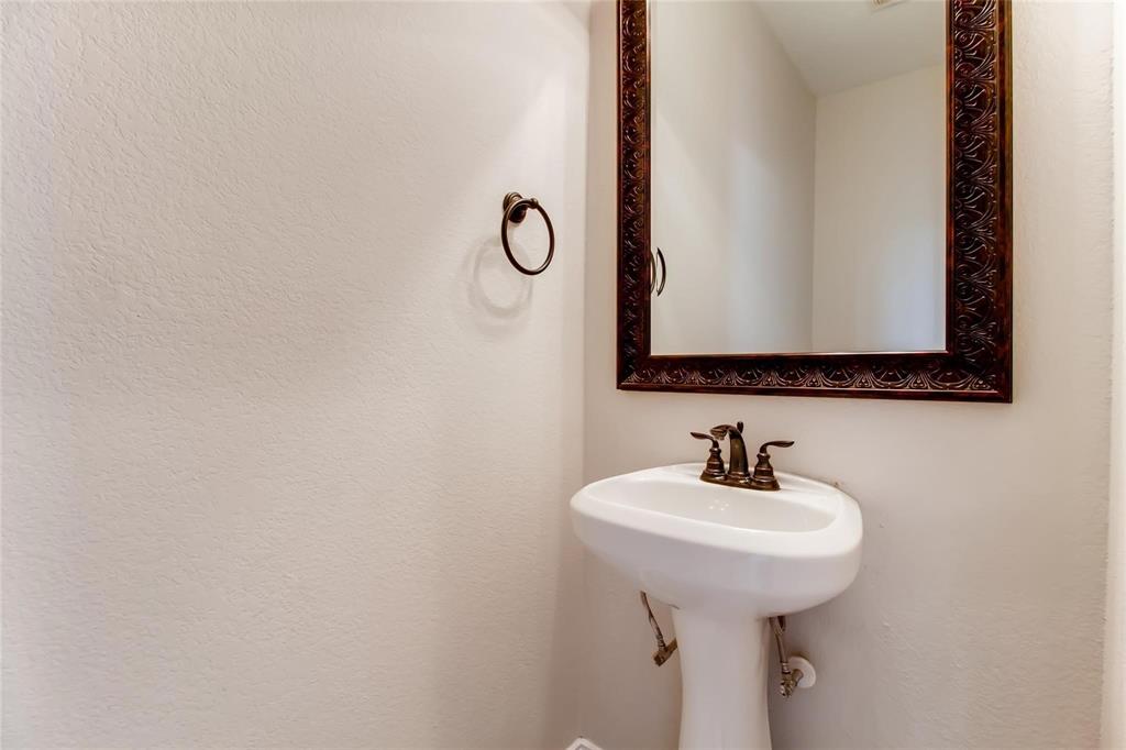 Pecan Ridge Estates Ph Two - Residential Lease