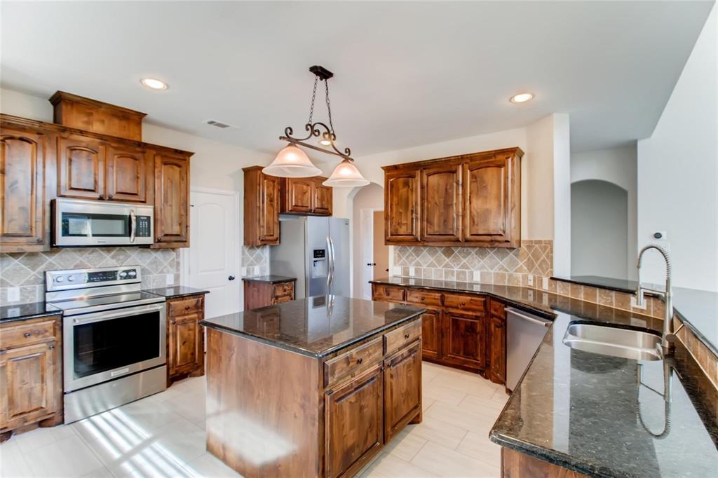 Pecan Ridge Estates Ph Two - Residential Lease