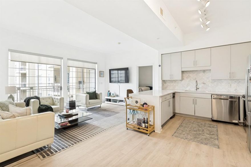 Prime Turtle Creek Location, full service high rise living Completely renovated and move in ready. Walk in closets and attached bathrooms with every bedroom. 2 pools, 2 gyms, 24 hour security, valet parking and so much more!