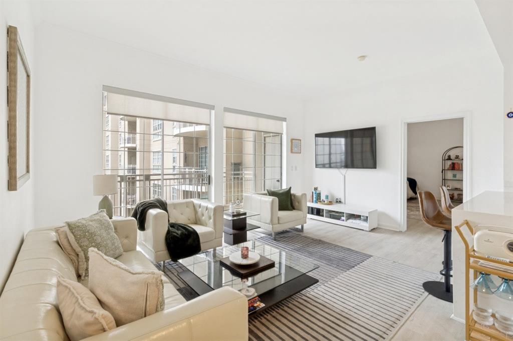3225 Turtle Creek Boulevard 1229