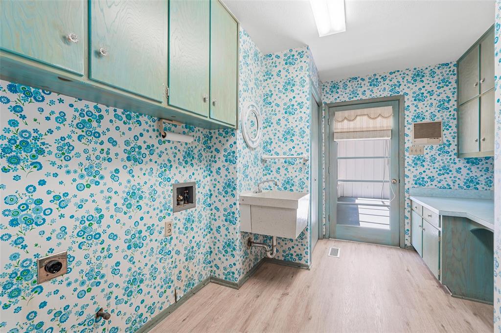 Elm Shadows Add - Residential