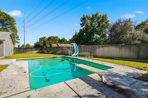 Tiny photo for 112 Virginia Lane, Arlington, TX 76010 (MLS # 21089868)