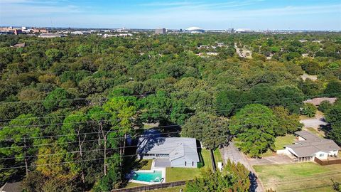 Tiny photo for 112 Virginia Lane, Arlington, TX 76010 (MLS # 21089868)