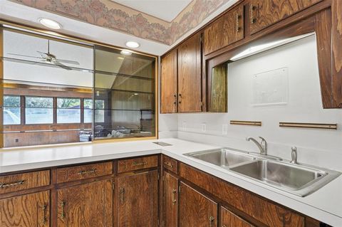 Tiny photo for 112 Virginia Lane, Arlington, TX 76010 (MLS # 21089868)