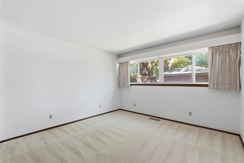 Tiny photo for 112 Virginia Lane, Arlington, TX 76010 (MLS # 21089868)