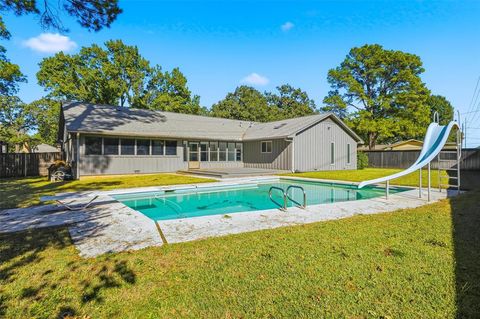 Tiny photo for 112 Virginia Lane, Arlington, TX 76010 (MLS # 21089868)