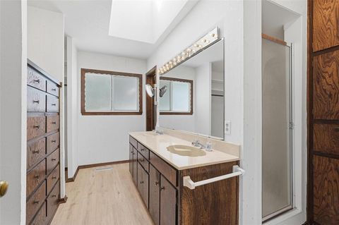 Tiny photo for 112 Virginia Lane, Arlington, TX 76010 (MLS # 21089868)