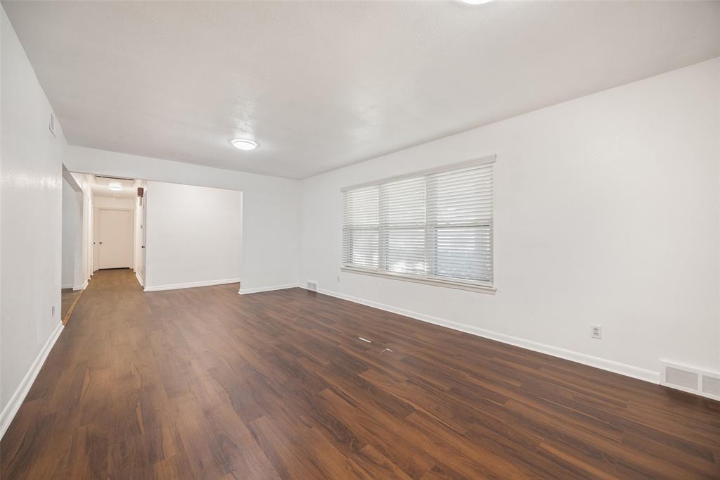 202 Joe White Street