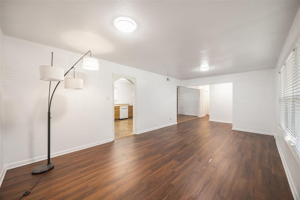 202 Joe White Street