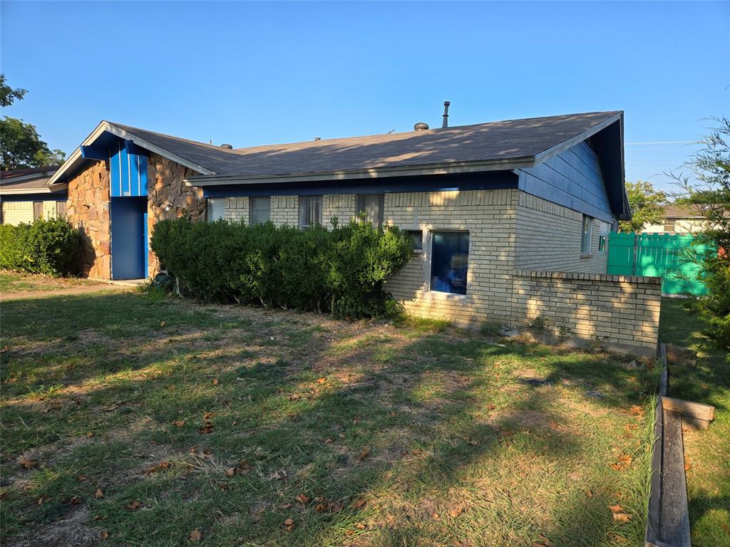 906 Walnut Parkway