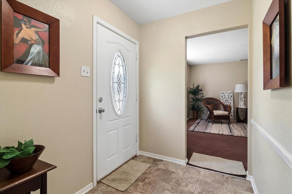 4201 Sweetbriar Drive