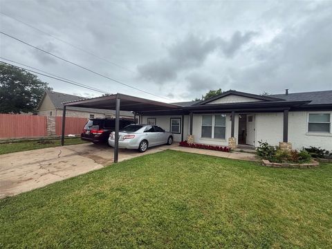 Photo of 5905 Saramac Drive, Watauga, TX 76148 (MLS # 21310370)