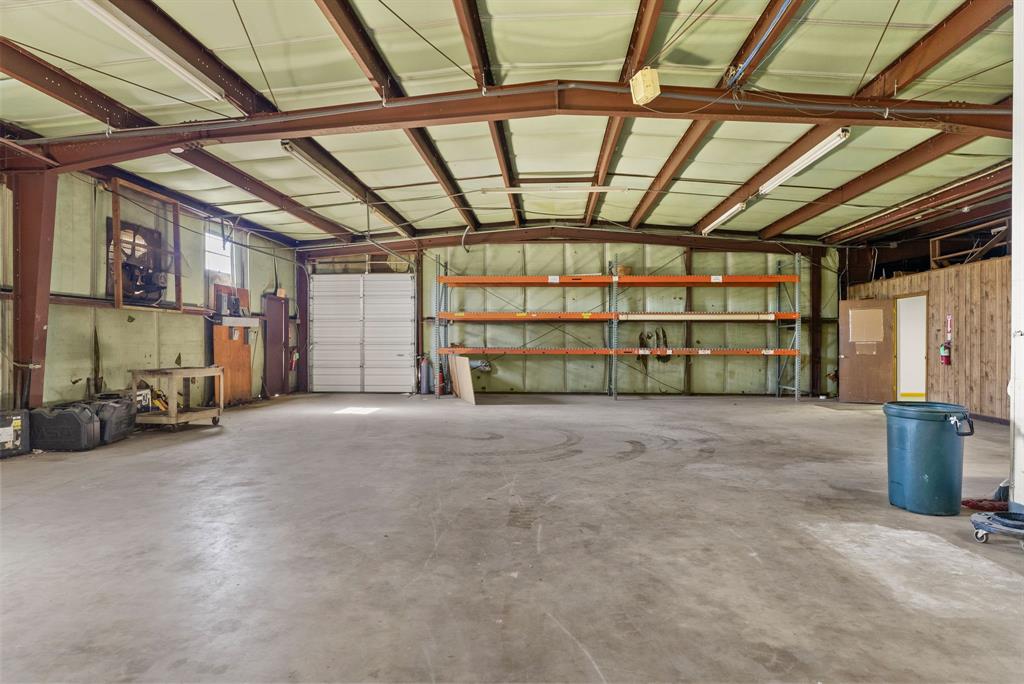 A1062 H WALL - Commercial Sale