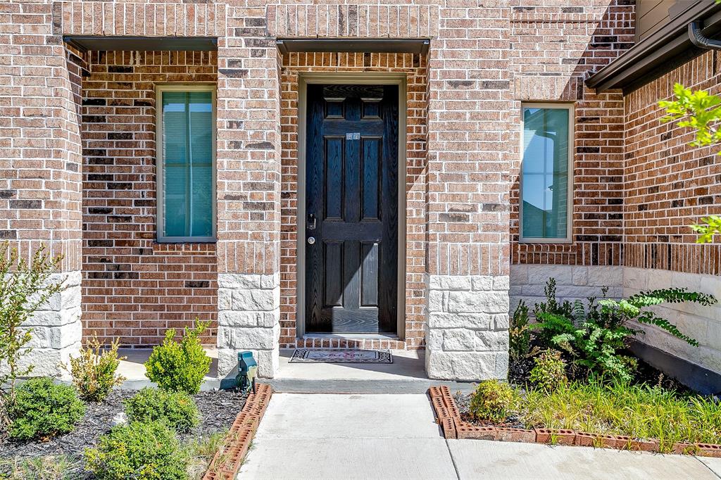 2921 Fox Trail Lane