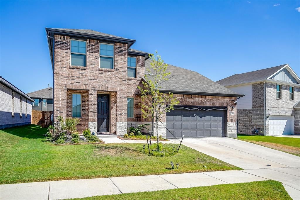2921 Fox Trail Lane
