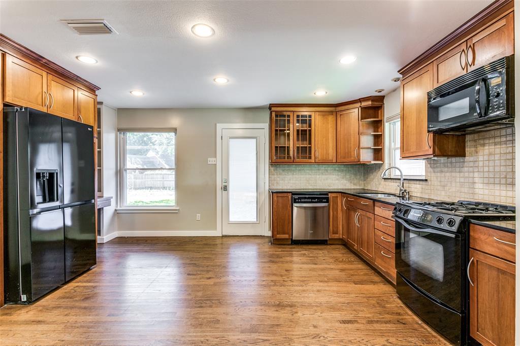 Caruth Terrace 05 - Residential Lease