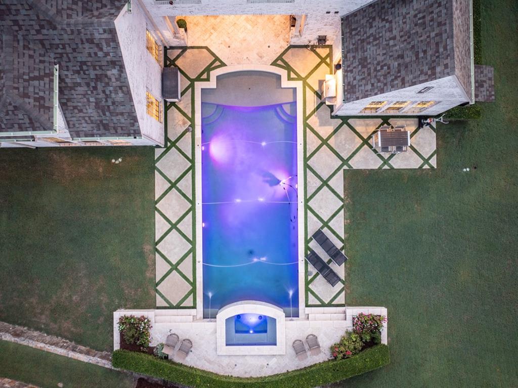 2904 Golden Meadow Court