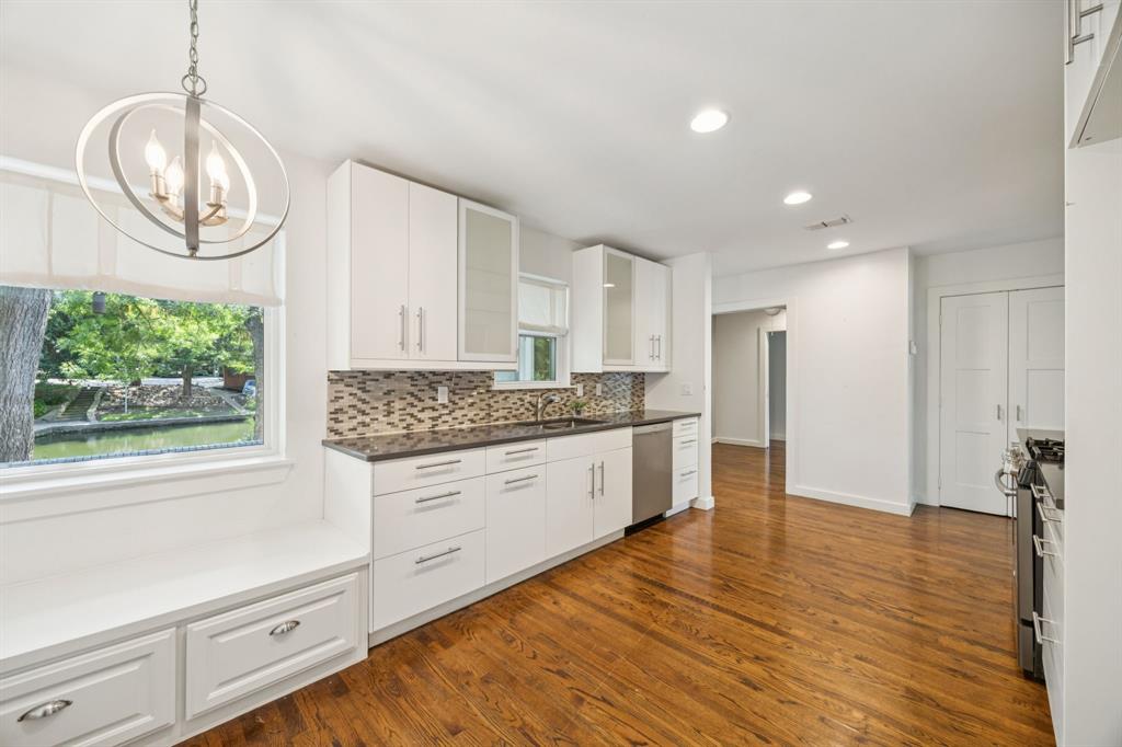 Bob-O-Links Downs - Residential