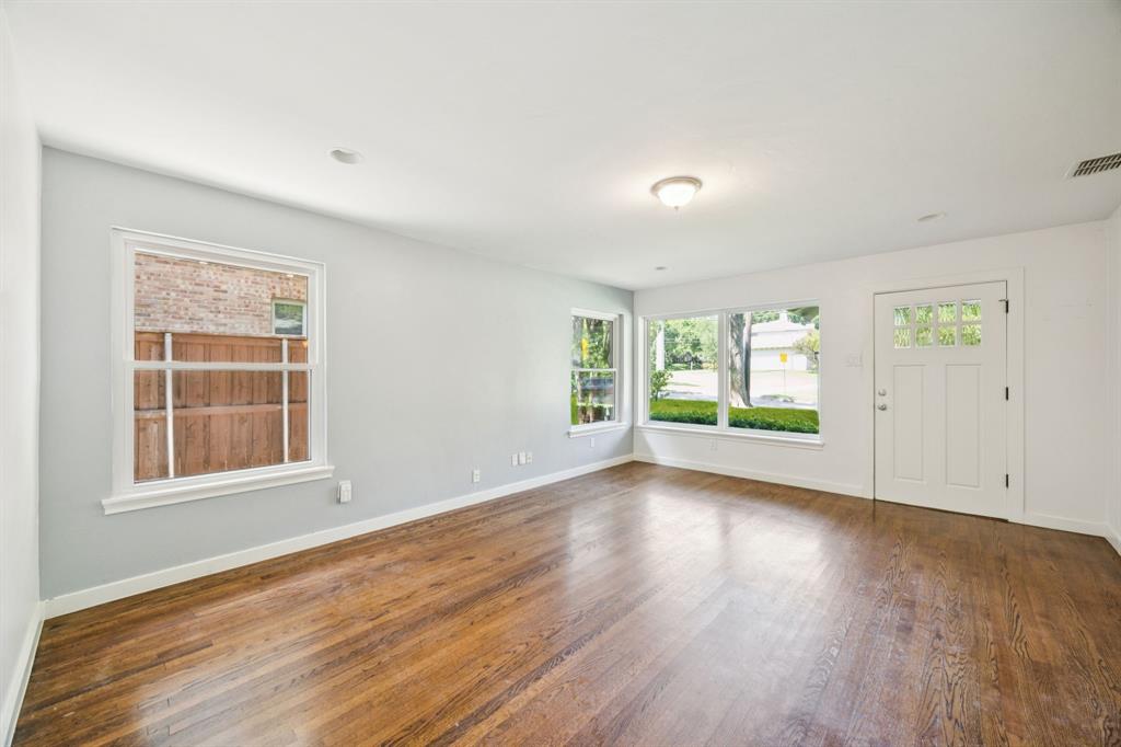 6742 Williamson Road
