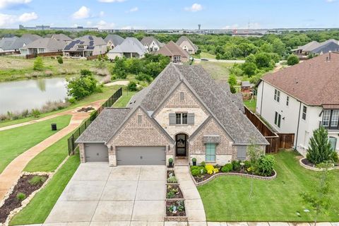 1023 Myers Park Trail Roanoke TX 76262