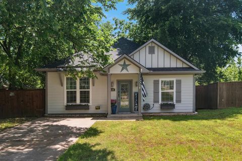 426 W Johnson Street Denison TX 75020