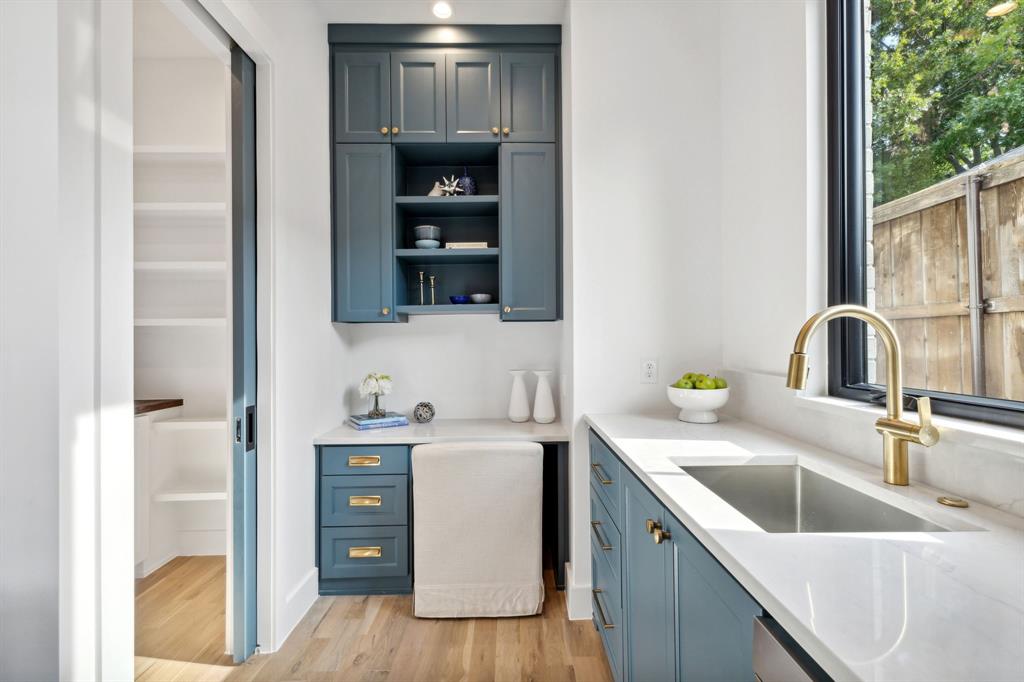 BOB O LINKS ESTATES - Residential