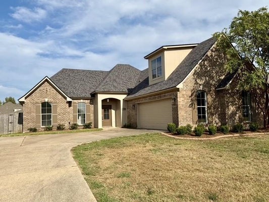 3903 LE BROOKE LN, BENTON, LA 71006 - Image c34745e2233e45dac15df5eb22d2d9b2/236984836