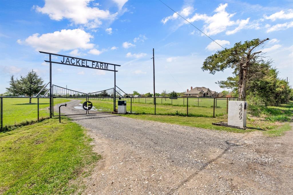 4469 County Road 2727