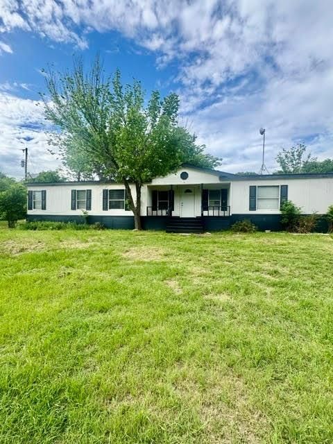 723 Highland Circle Springtown TX 76082