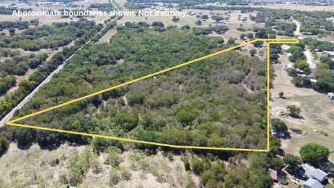 Photo of 3711 Bob White Court, Granbury, TX 76049 (MLS # 21408508)