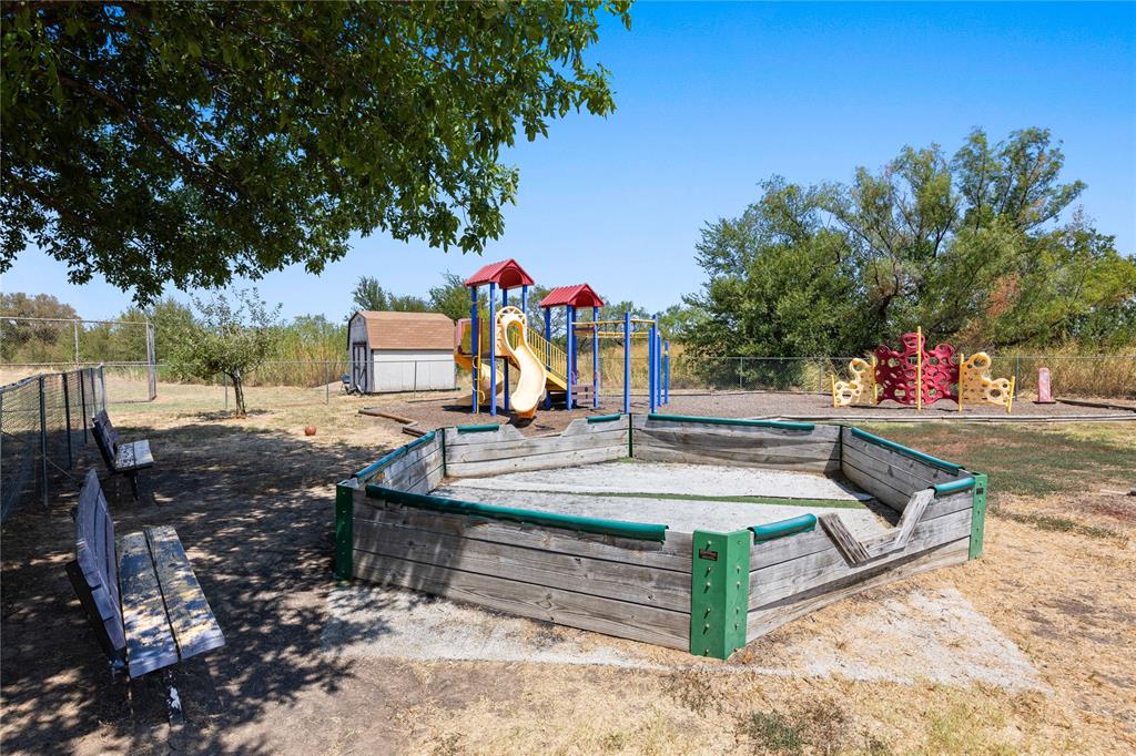 T&P RR CO #15 - Commercial Sale