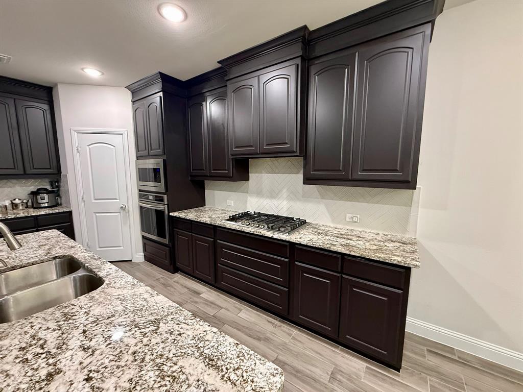 Edgestone - Residential Lease