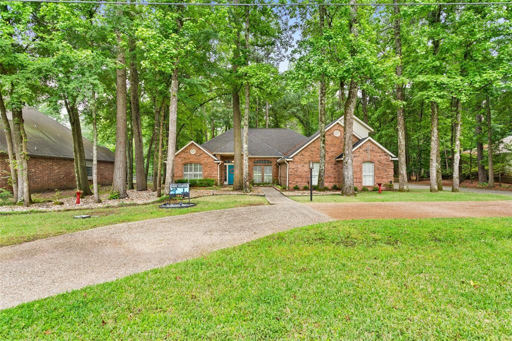 Photo of 1644 Pineview Lane, Hideaway, TX 75771 (MLS # 21252905)