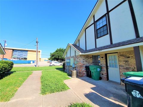 3024-3030 N Bell Avenue Denton TX 76209