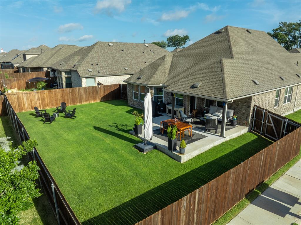 2820 Willow Lane