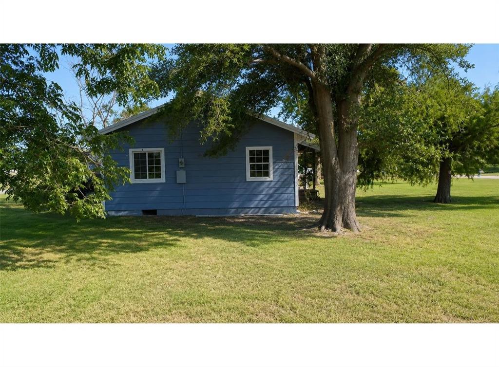 949 County Road 1410