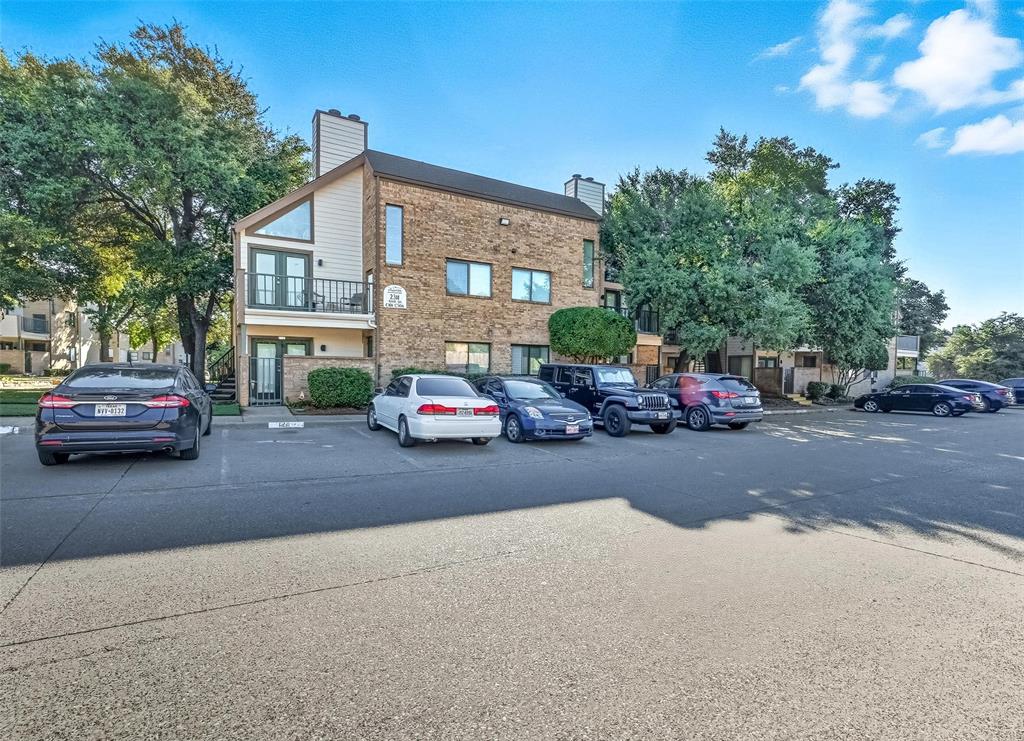 Arlington Oaks Condo - Residential Lease