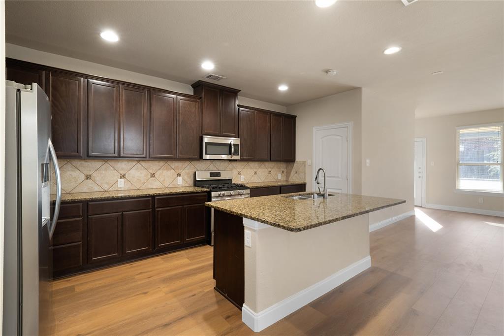 15517 Leadenhall Street