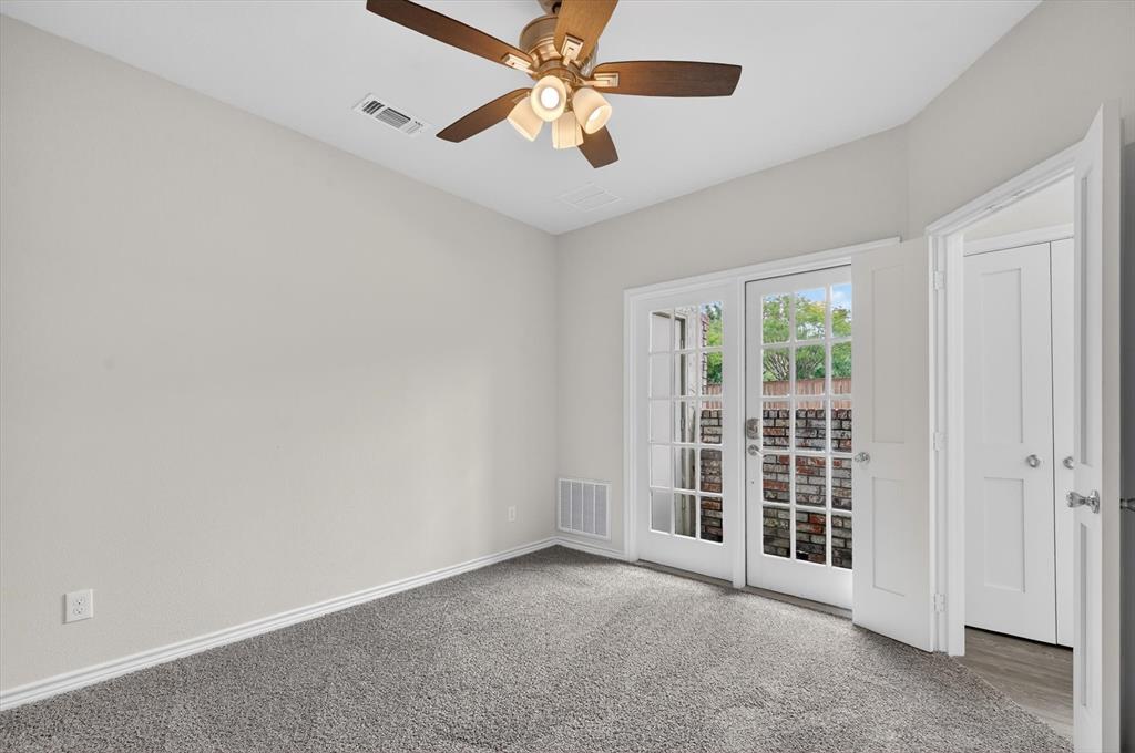 Lovers Lane Condos Ph 01 04 - Residential