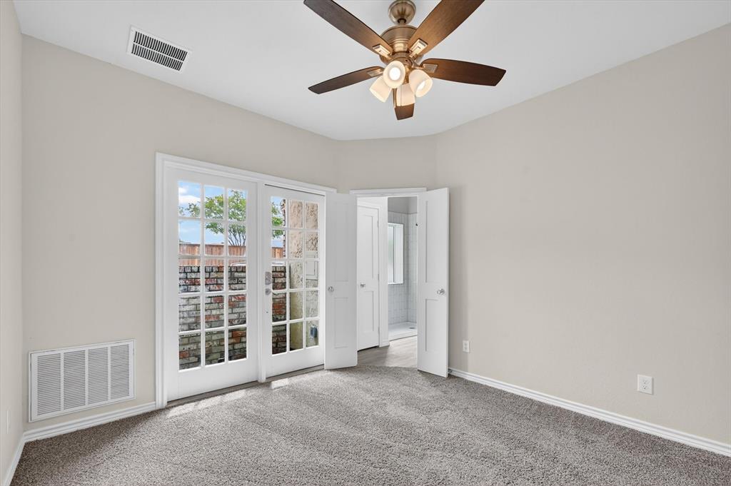 Lovers Lane Condos Ph 01 04 - Residential