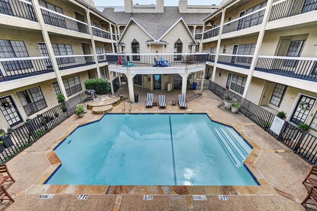 Lovers Lane Condos Ph 01 04 - Residential