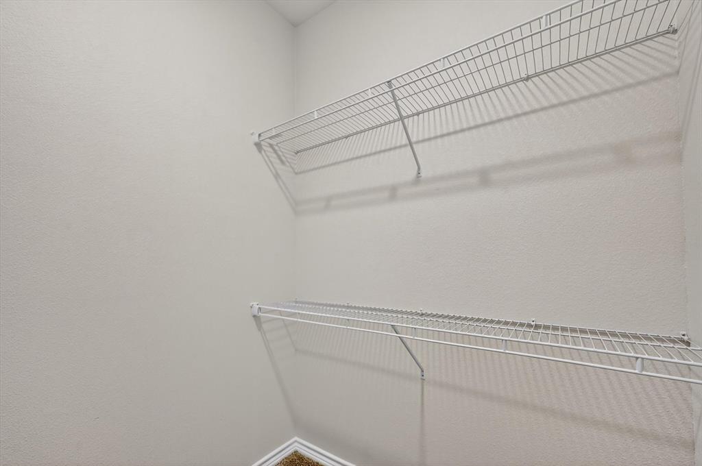 Lovers Lane Condos Ph 01 04 - Residential