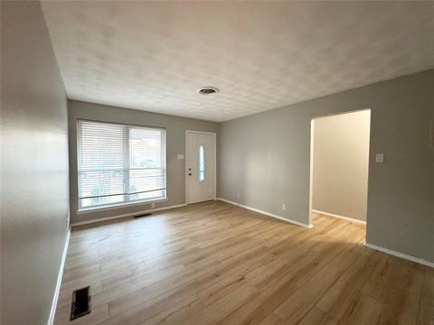 Tiny photo for 1026 Geronimo Arrow, Carrollton, TX 75006 (MLS # 21101256)