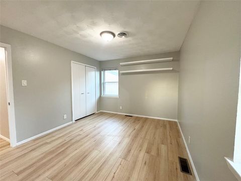 Tiny photo for 1026 Geronimo Arrow, Carrollton, TX 75006 (MLS # 21101256)