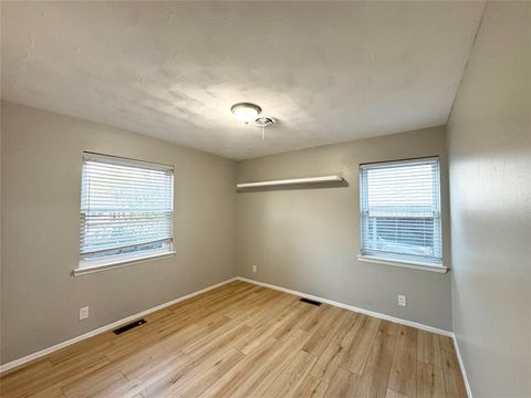 Tiny photo for 1026 Geronimo Arrow, Carrollton, TX 75006 (MLS # 21101256)