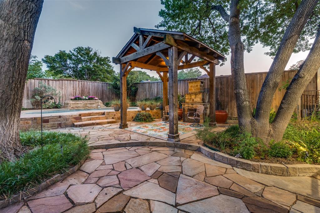 Royal Highlands - Residential